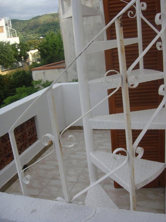 Poggio Del Sole Apartment San Nicola Arcella Ruang foto